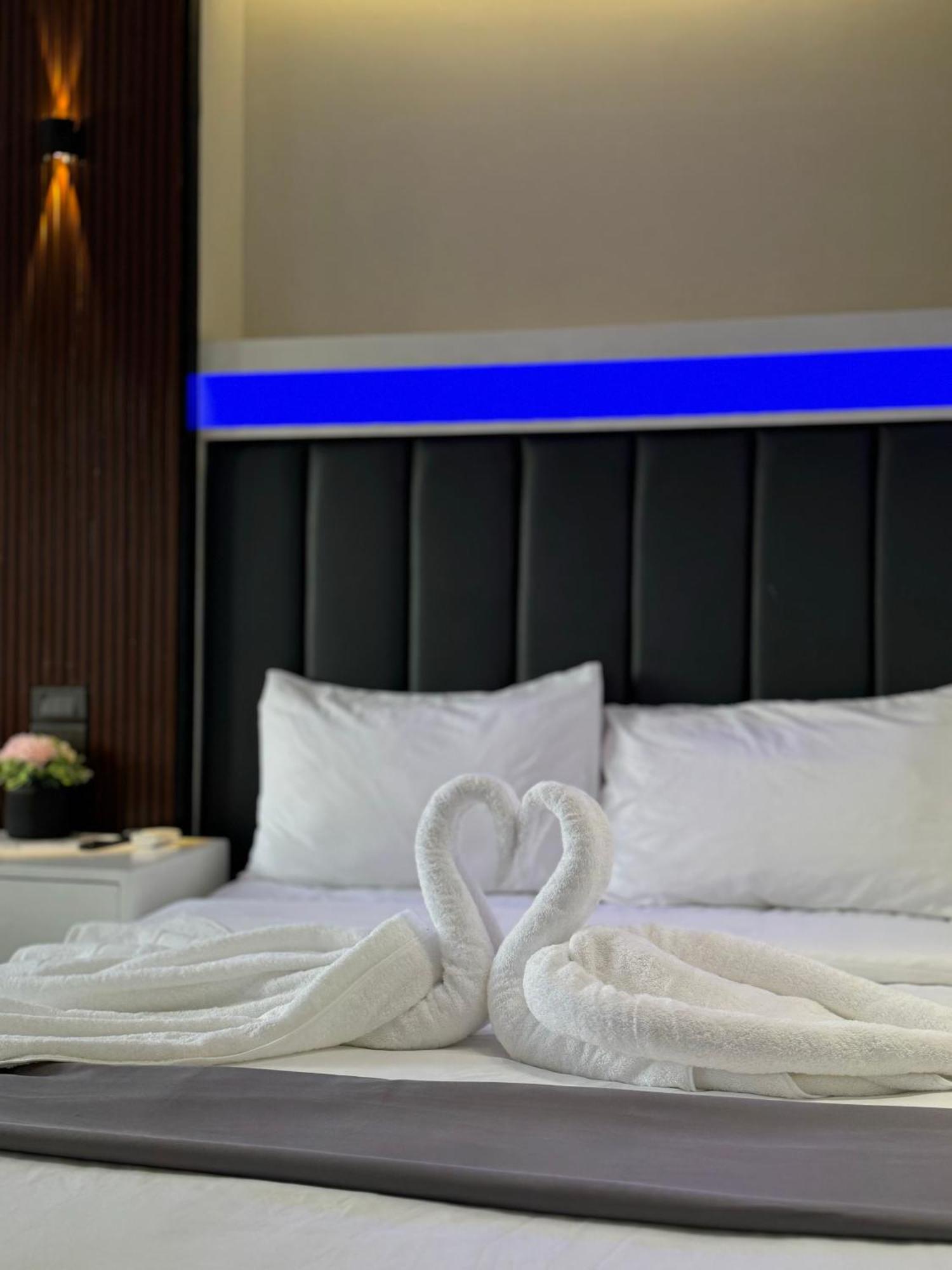 Central Block Inn Μπακολόντ Εξωτερικό φωτογραφία
